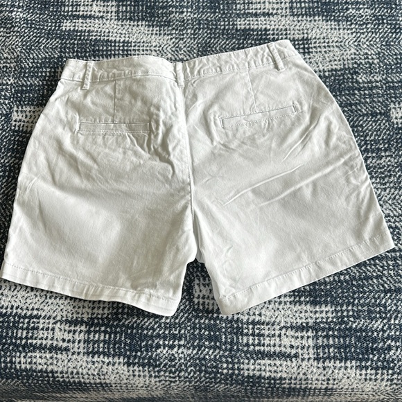 White chino shorts - Picture 2 of 2